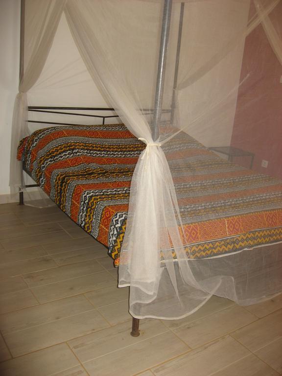 Babao Hotel M'Bour Værelse billede