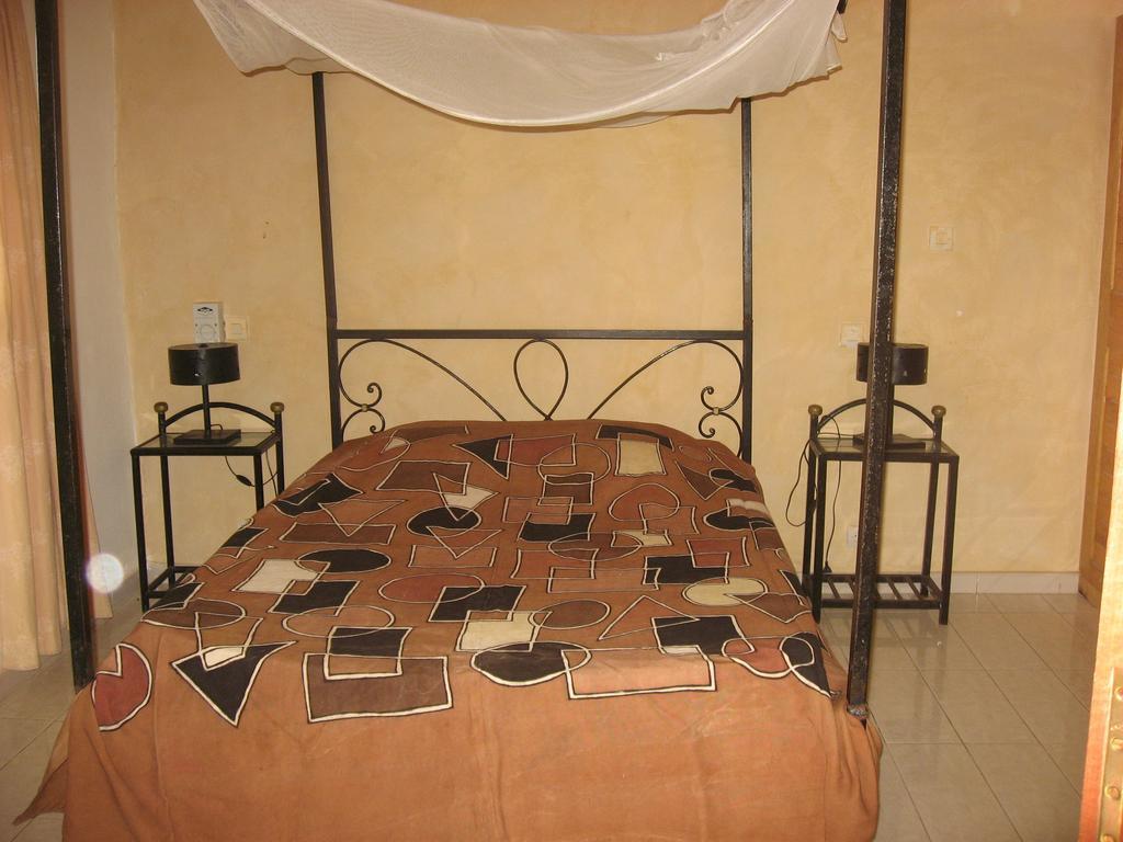 Babao Hotel M'Bour Værelse billede